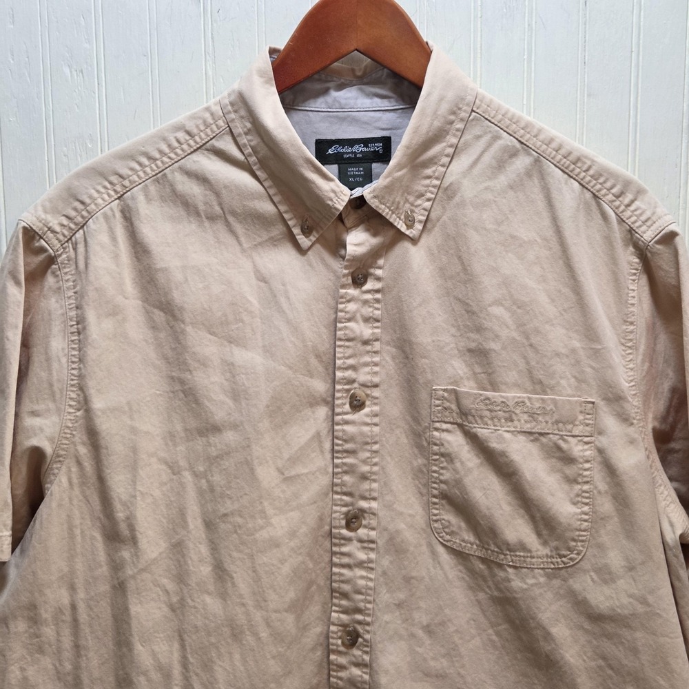 Eddie Bauer Shirt Mens XL Beige Solid Short Sleeve Button Front Cotton Casual
